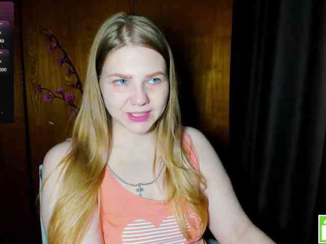 Emma-Frizea's webcam live show