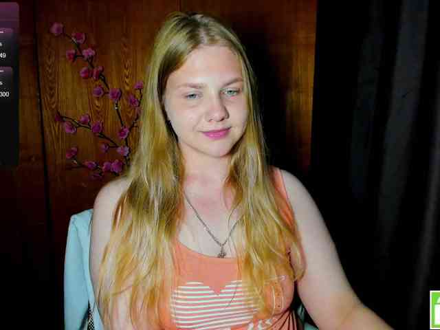 Emma-Frizea Live Webcam on BongaCams
