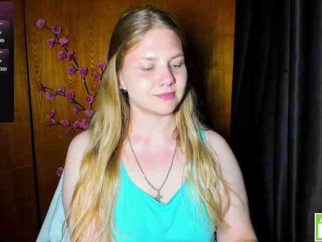 Emma-Frizea Live Webcam on BongaCams