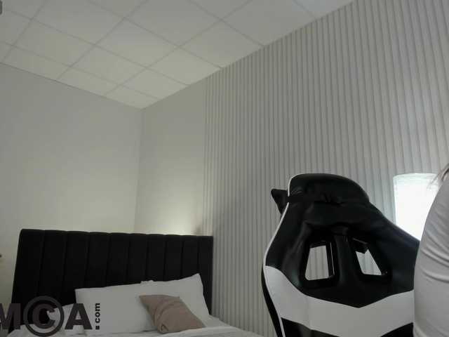 Vanessa-Walters live cam on BongaCams