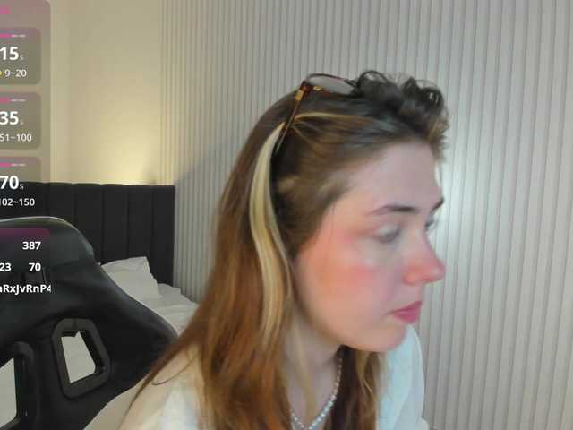 Vanessa-Walters live cam on BongaCams