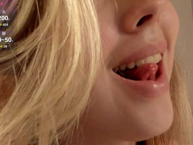Vanessa-Walters live cam on BongaCams