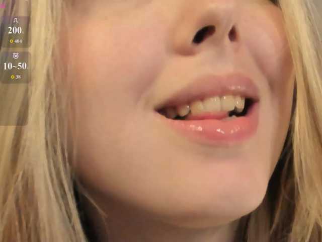 Vanessa-Walters live cam on BongaCams