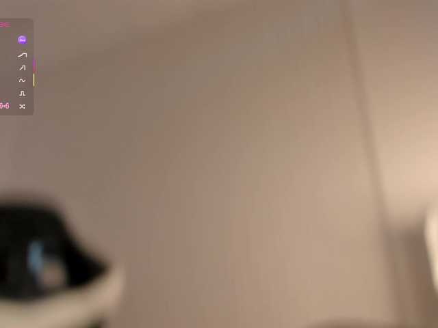 Vanessa-Walters live cam on BongaCams