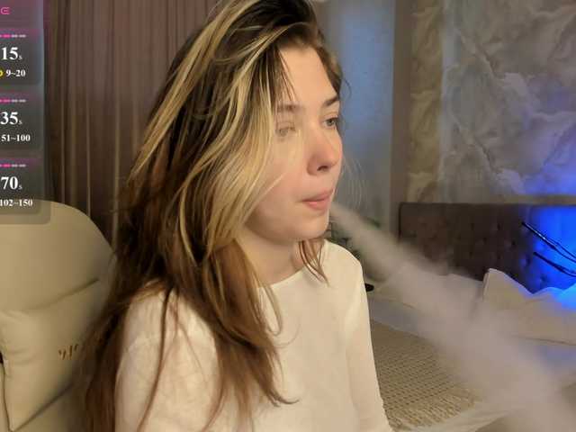 Vanessa-Walters live cam on BongaCams
