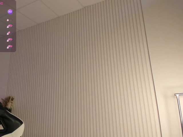 Vanessa-Walters live cam on BongaCams