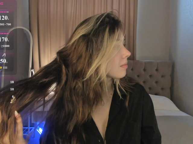 Vanessa-Walters live cam on BongaCams