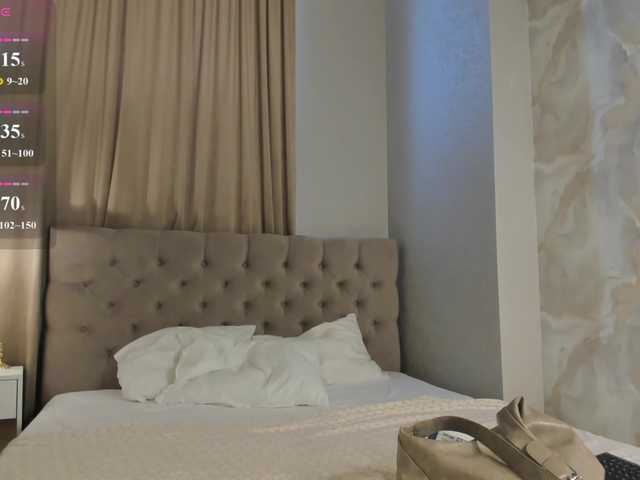Vanessa-Walters live cam on BongaCams