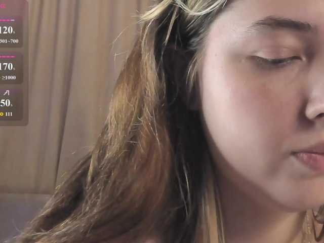Vanessa-Walters live cam on BongaCams