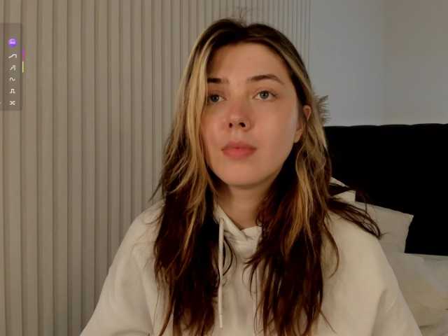 Vanessa-Walters live cam on BongaCams