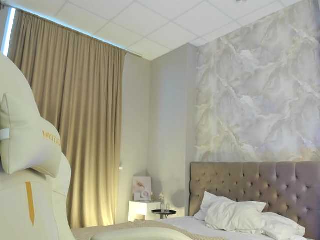 Vanessa-Walters live cam on BongaCams