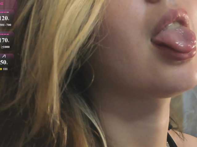 Vanessa-Walters live cam on BongaCams