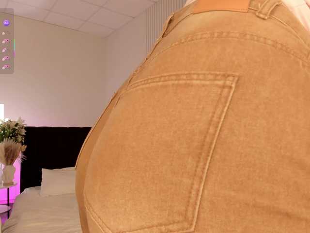 Vanessa-Walters live cam on BongaCams