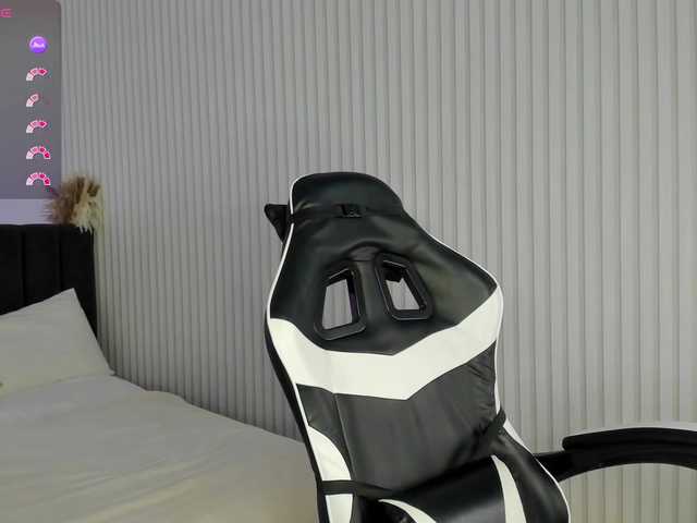 Vanessa-Walters live cam on BongaCams