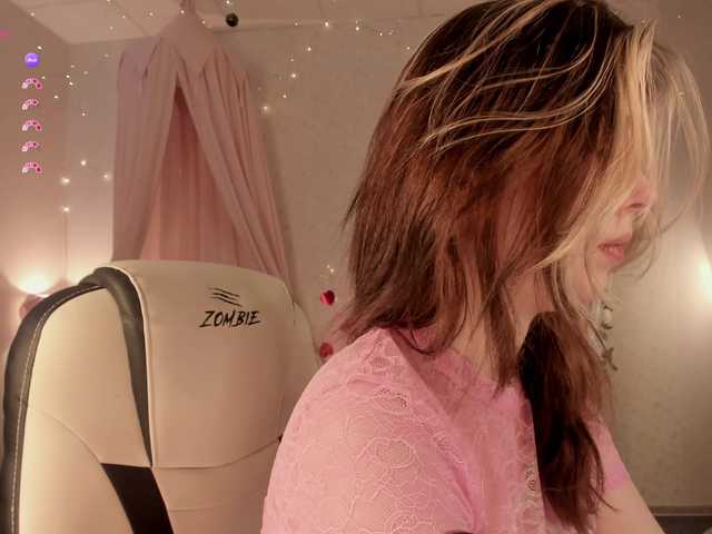 Vanessa-Walters's BongaCams show and profile