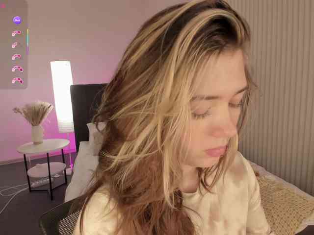 Vanessa-Walters webcam