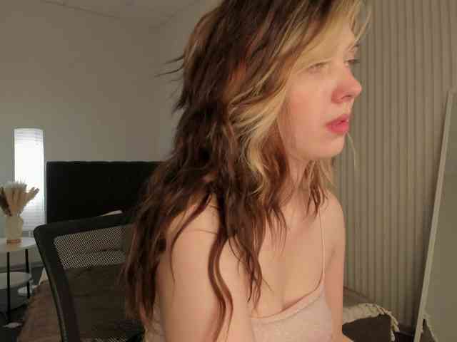 Vanessa-Walters webcam