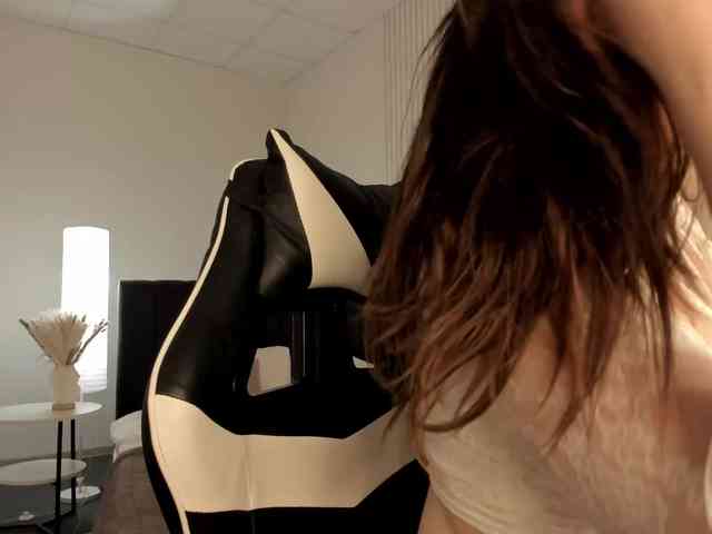 Vanessa-Walters webcam