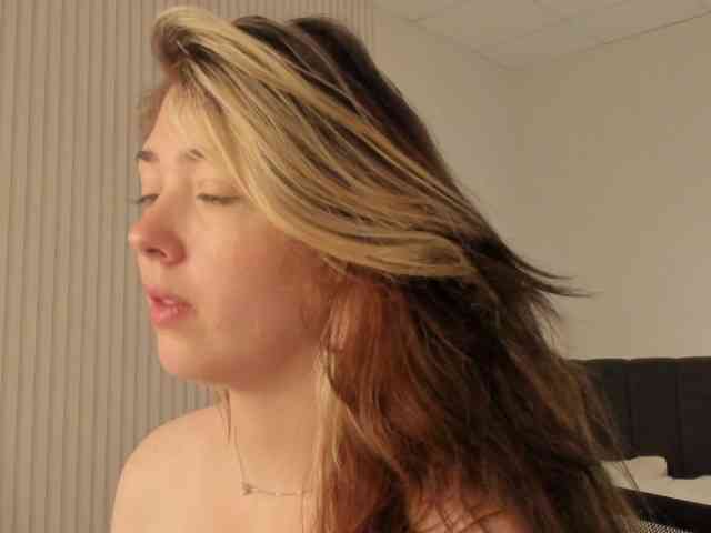 Vanessa-Walters webcam