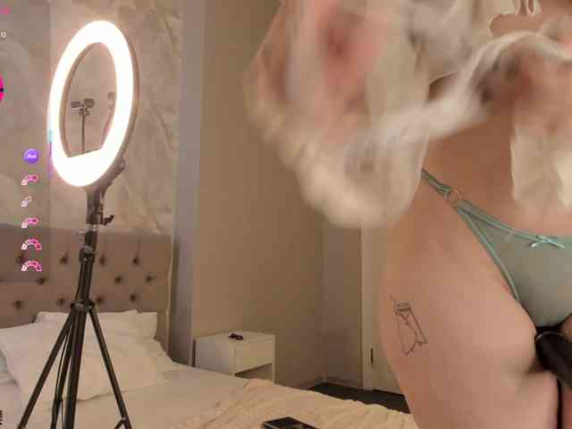 Vanessa-Walters webcam