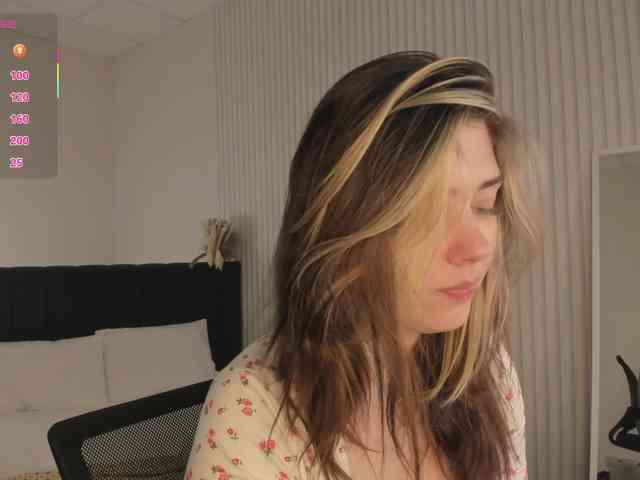 Vanessa-Walters webcam