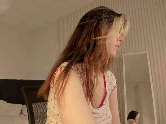Vanessa-Walters webcam