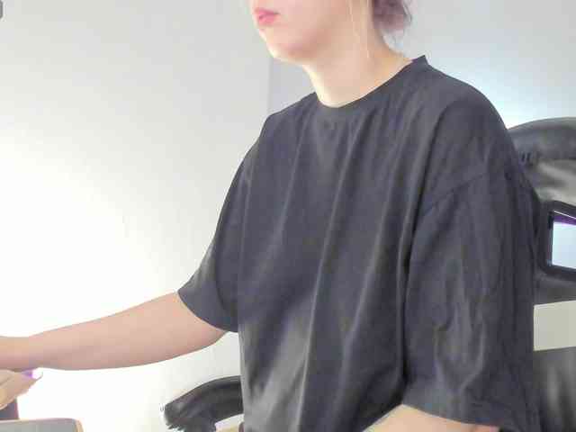 Vanessa-Walters webcam