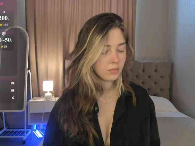 vanessa-walters's live room