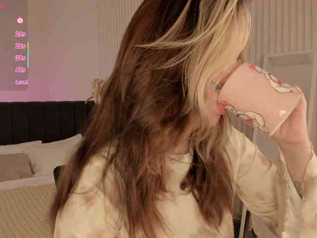 Vanessa-Walters webcam