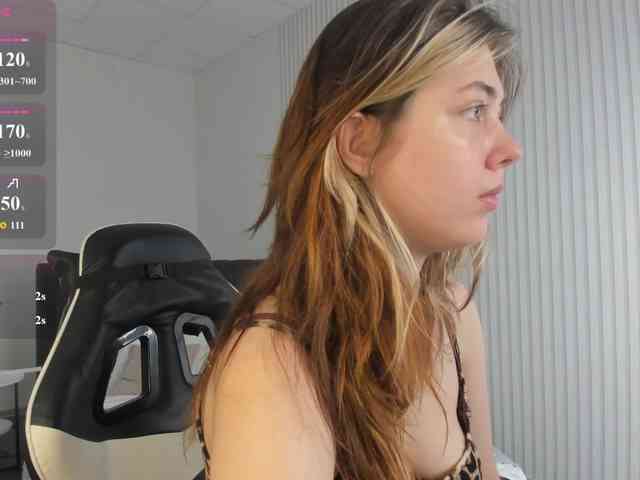Vanessa-Walters webcam