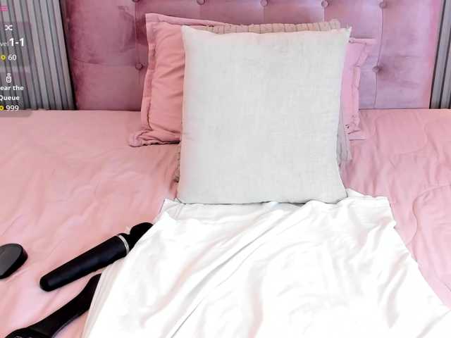 sisi-rosex live cam on BongaCams