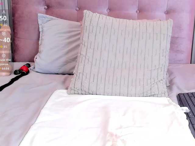 sisi-rosex live cam on BongaCams