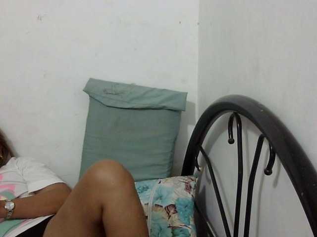 Bunnygreen live cam on BongaCams