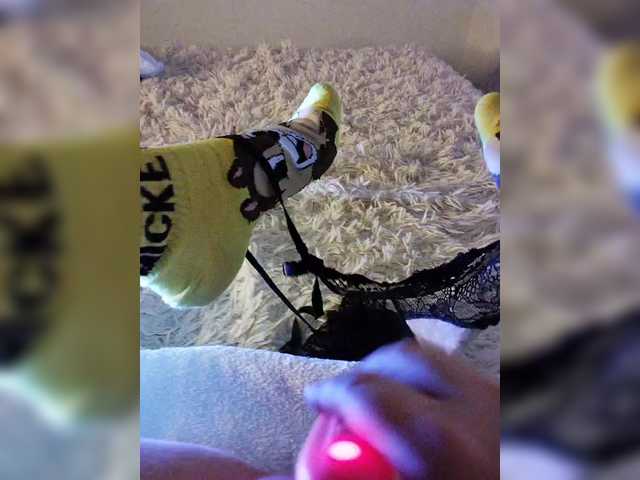 amazingtits-5D's BongaCams show and profile