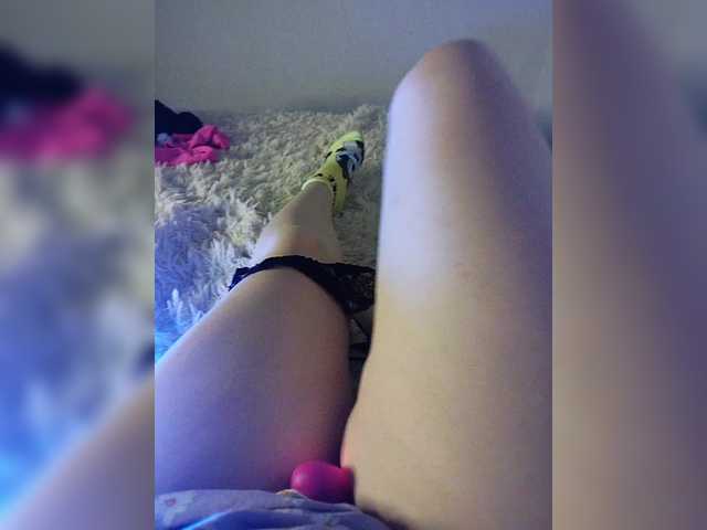 amazingtits-5D's BongaCams show and profile