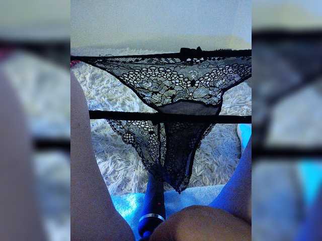 amazingtits-5D live cam on BongaCams