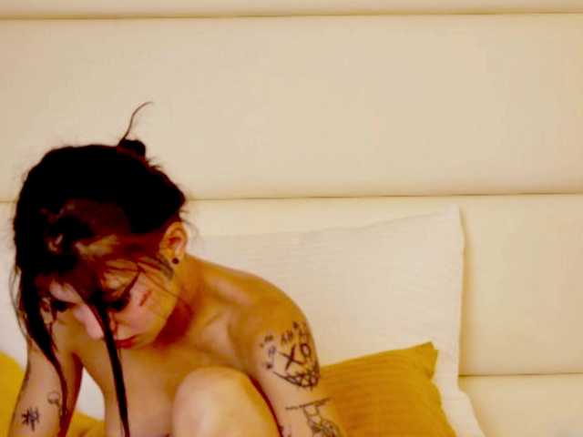 YasminStorm live cam on BongaCams