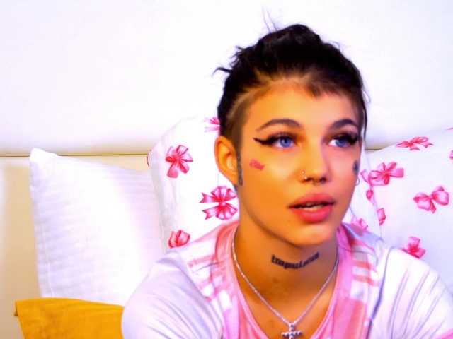 YasminStorm live cam on BongaCams