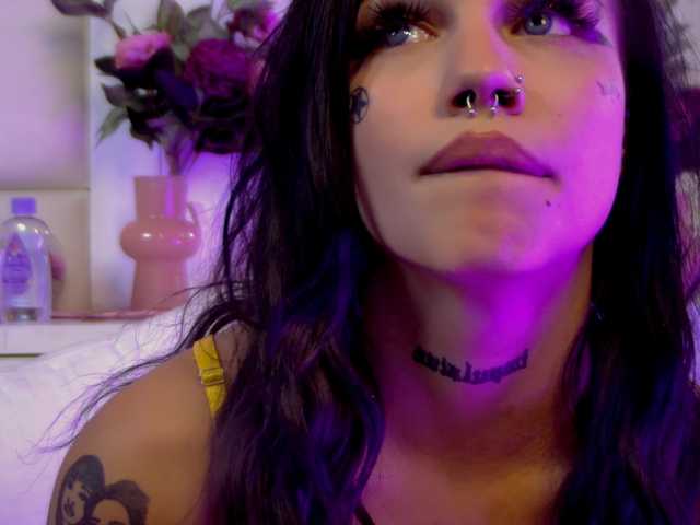 YasminStorm live cam on BongaCams