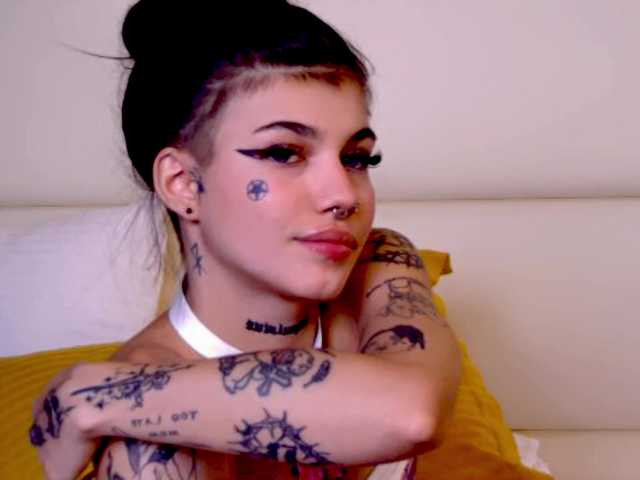 YasminStorm live cam on BongaCams