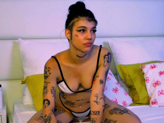 YasminStorm live cam on BongaCams