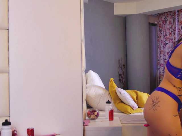 YasminStorm live cam on BongaCams