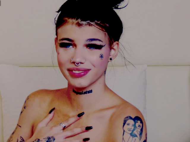YasminStorm live cam on BongaCams