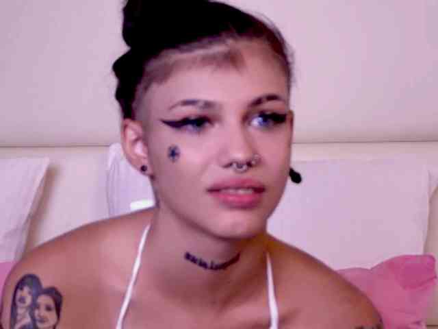 YasminStorm webcam