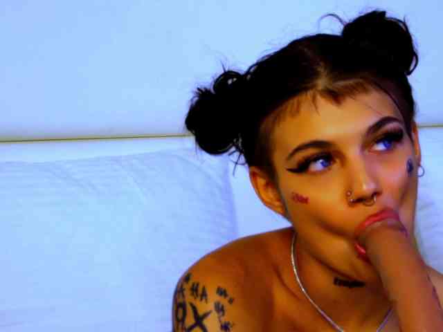 YasminStorm webcam