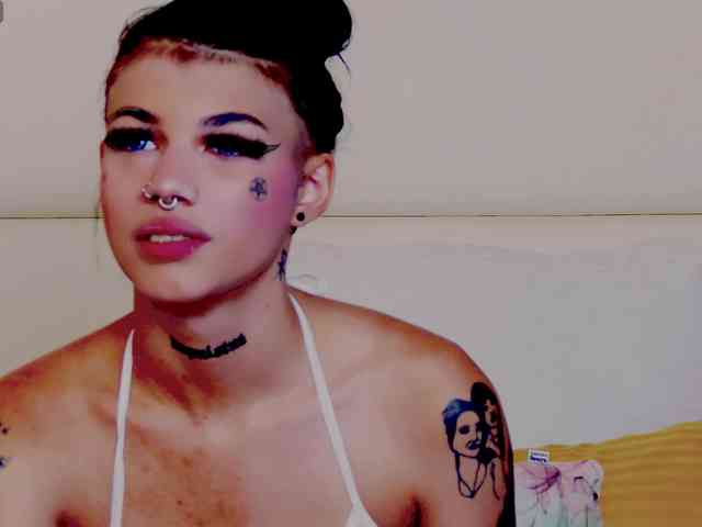YasminStorm webcam