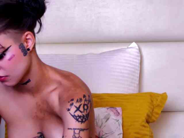 YasminStorm webcam