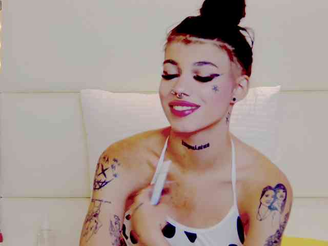 YasminStorm webcam