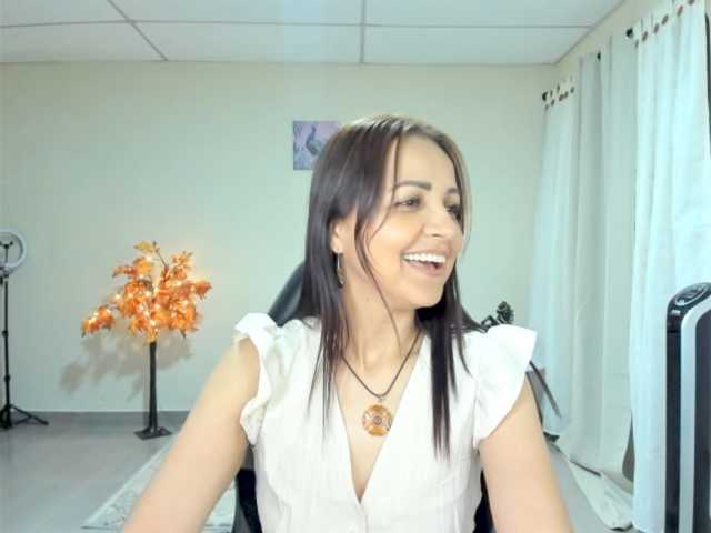 Carlin1511 live cam on BongaCams
