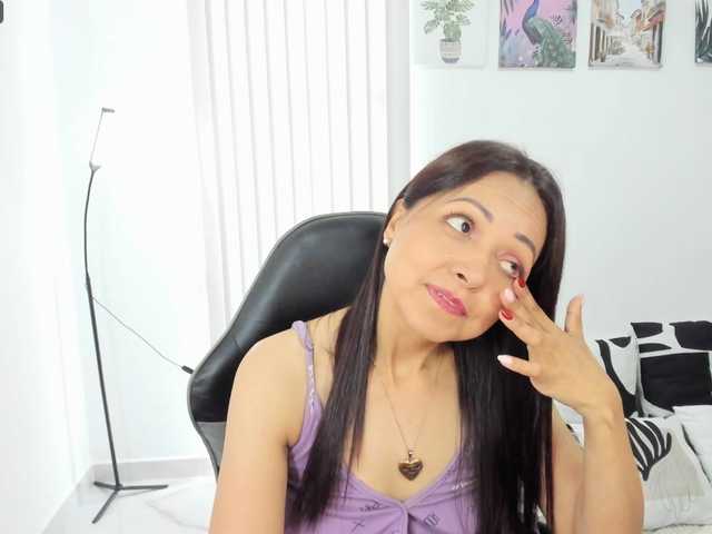Carlin1511 live cam on BongaCams